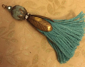 Nieuwe CHARM Blossum cap TASSEL franje blauw turquoise versierd met Afrikaanse turquoise edelsteen