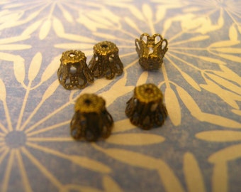 VINTAGE STYLE, Filigree Antique Brass plated Cone Bead caps 5mm x 6mm 20 pcs