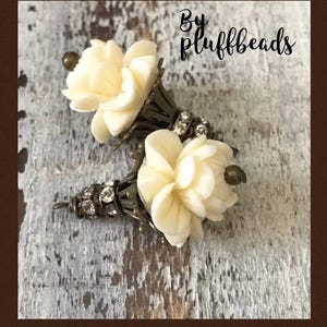 Dangle Ornate Vintage Inspired Chrysanthemum Cream carved synthetic coral dangle drops 2 pcs