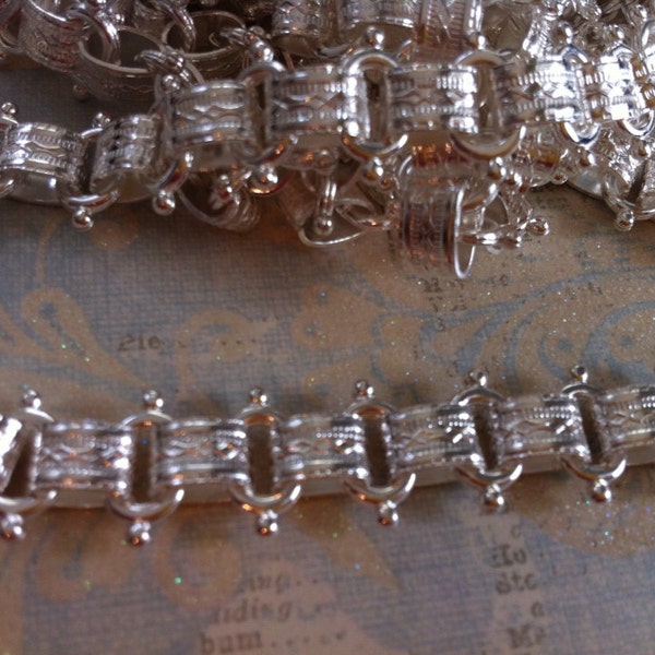 Chain BOOK chain BRIGHT SILVER repurpose plated