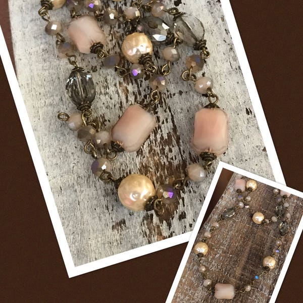 Chain I83 New French Style Finery CLASSIC Baroque pearls Peachy pink milk glass light grey Crystal Beads