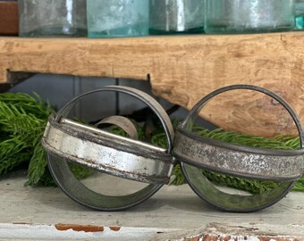 round biscuit cookie cutters - set of two