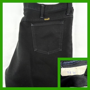 Jeans Wrangler vintage neri, taglia 40x29, modello Western Flare in twill di poliestere, prodotti negli Stati Uniti. immagine 1