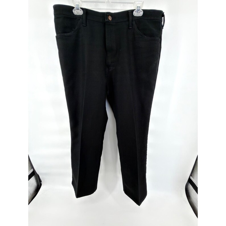 Jeans Wrangler vintage neri, taglia 40x29, modello Western Flare in twill di poliestere, prodotti negli Stati Uniti. immagine 3