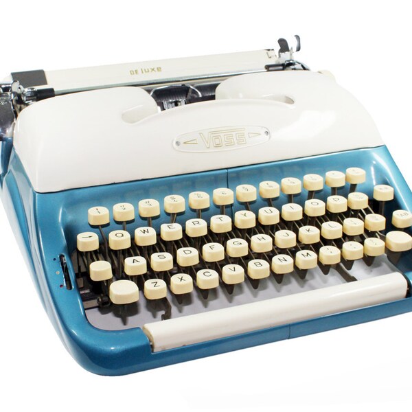 Voss Deluxe Two-Toned 1950's Manual Typewriter with Case