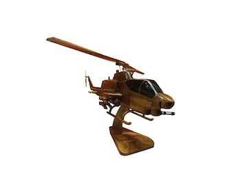 USMC F/A-18D ホーネット 1:48 (プロの職人による組み立てと塗装) を