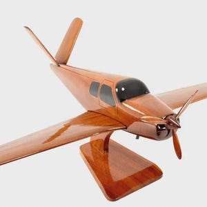 Beechcraft Bonanza V-Tail Mahogany Wood Desktop Airplane Model