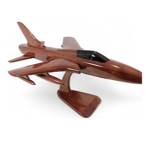 F-105 ( F105 ) Thunderchief Wood Desktop Airplane Model