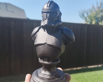 Estatuas de escritorio inspiradas en Star Wars: bustos pintados a mano (Revan, soldado clon y más)