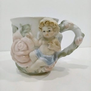 Vintage Avon Cherub Angel and Roses Mug