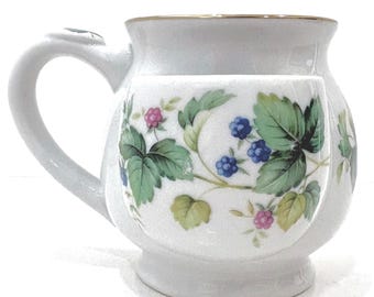 Vintage Andrea by Sadek Vinyard Pattern  Mug with Pocket Made in Japan