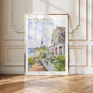 Puede incluir: Una impresión artística vertical enmarcada titulada WESTHAMPTON NEW YORK que presenta una acuarela de una escena costera con un faro, una casa de tejas con una bandera estadounidense, un camino de ladrillos y una valla blanca, etiquetada The coastal collection.