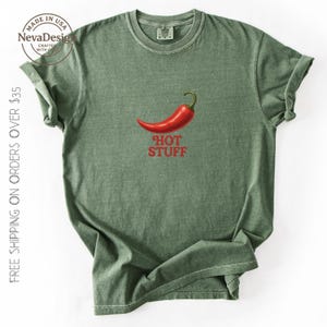 HOT STUFF Chili Pepper Shirt – Funny Foodie T-Shirt, Spicy Graphic Tee, Comfort Colors Retro Style, Unisex Gift for Hot Sauce Lovers