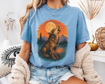 Wolf Shirt, Howling Wolf T-Shirt, Full Moon Graphic Tee, Wilderness Nature Shirt, Mountain Graphic Tee, Wolf Lover Gift, Outdoor Hiking Tee