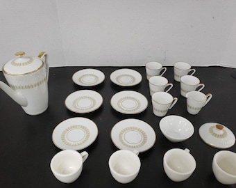 Edelstein Bavaria Germany Porcelain Coffee/Tea Set, Pattern 21435 NICE