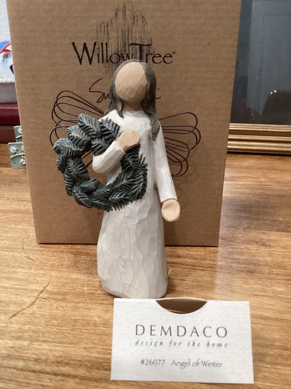 Willow Tree Angel of Winter 2001 Holiday