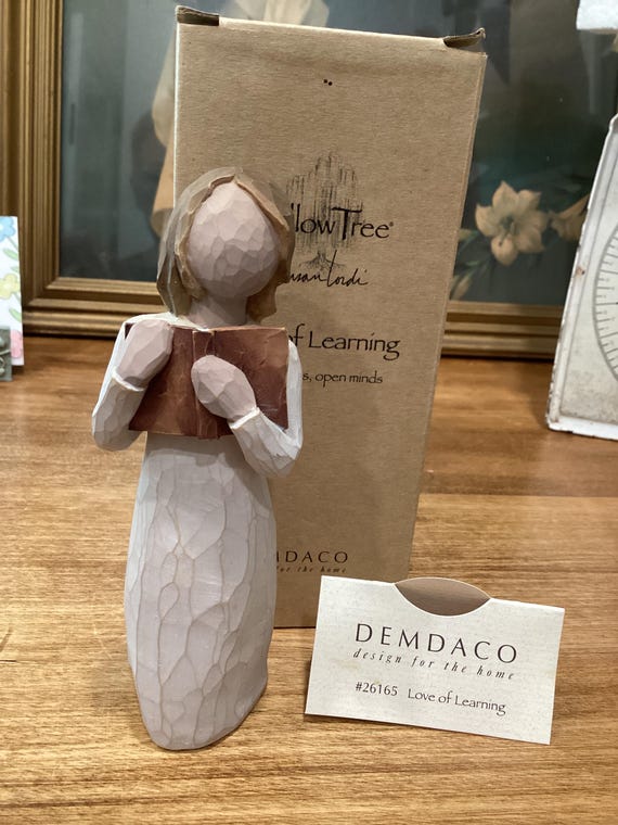 Willow Tree Love of Learning 2005 Figurine Demdaco