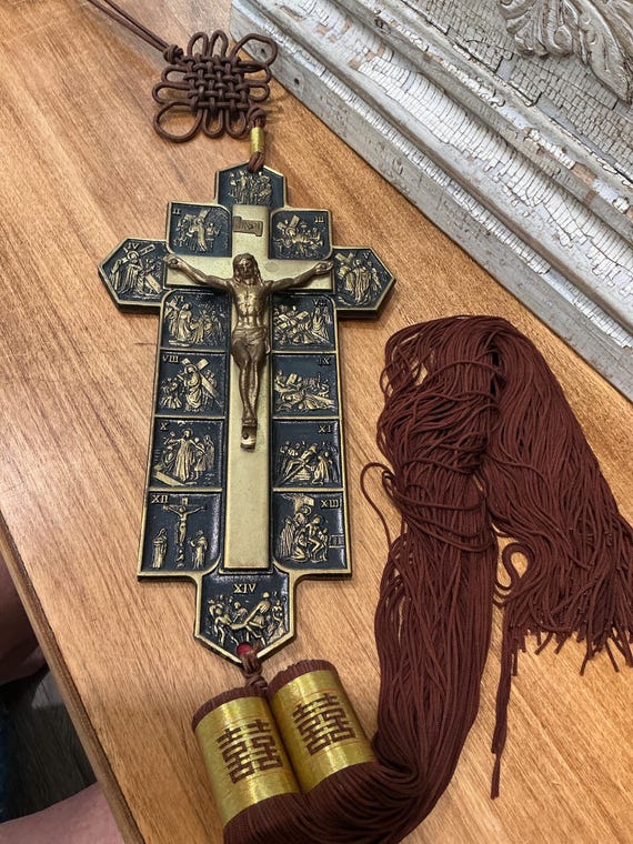 Brass 14 Stations of the Cross Via Crucis Chinese Knot Tassel