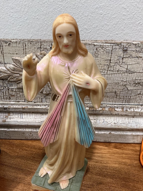 Jesus as the Divine Mercy Statue Iridescent Pearl