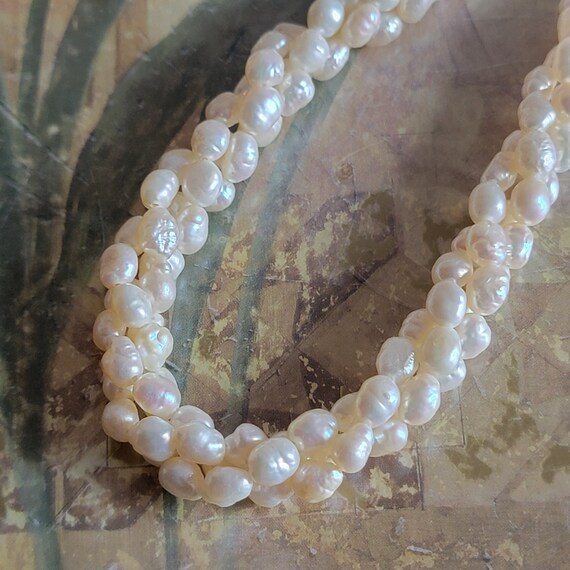 Collier Ancien à Trois Rangs De Perles D'eau Douce Et Cabochon En Agate - Longueur Environ 41-45 Cm, Occasion