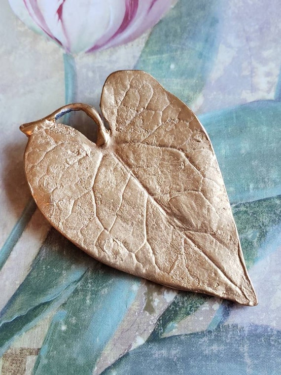 Vintage Celia Landman Gold Tone Metal Leaf Brooch Pin Autumn Fall