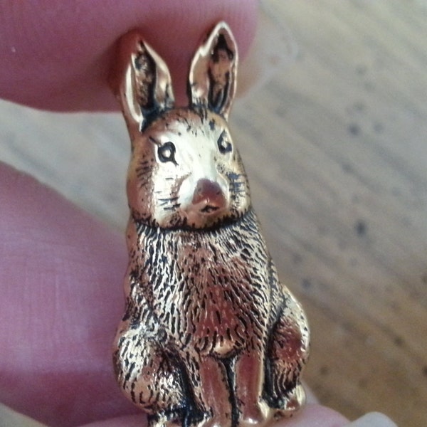 Vintage Gold Tone Metal Bunny Rabbit Brooch Pin