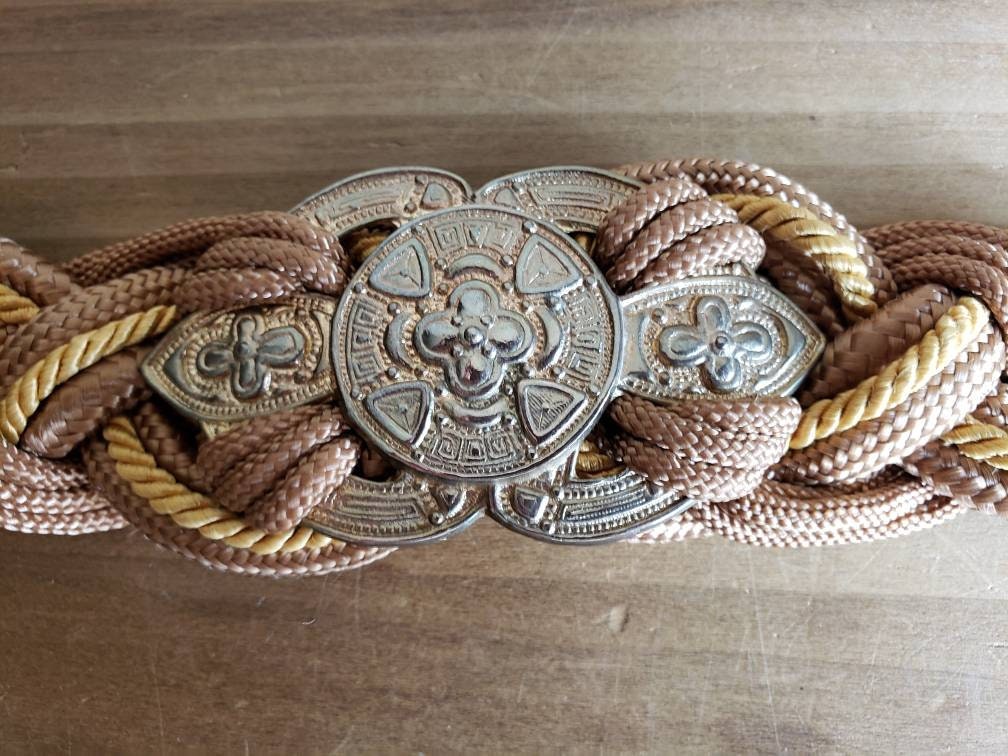 VINTAGE 80s Metallic Gold Bronze & Brown Braided Cord & Metal Medallion Tie Belt Vintage 1980s Braided Cord Belt With Gold Medallion, Size M  main image 4