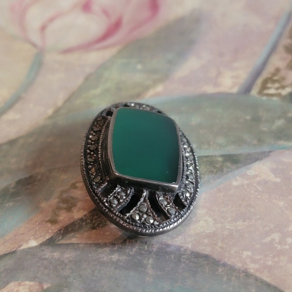 Vintage Sterling Silver Green and Marcasite Brooc… - image 3