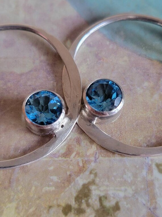 Vintage Sterling Silver and Faceted Blue Topaz Circular Hammered Earrings French Hooks Pierced Ears