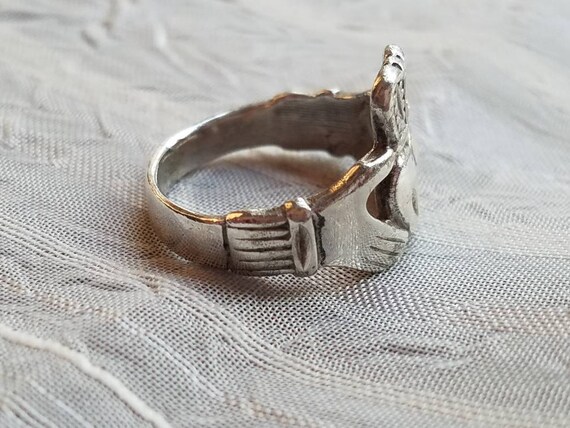 Vintage Hand Made Sterling Silver Claddagh Ring B… - image 6