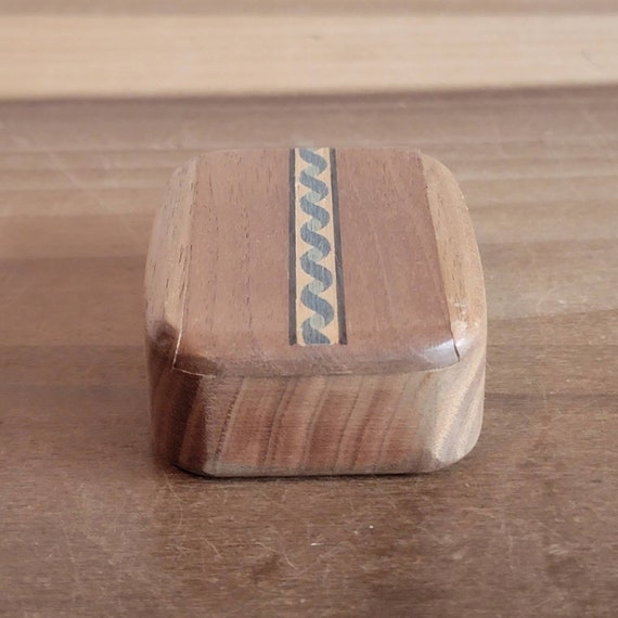 Vintage Wooden Rounded Rectangular Shaped Trinket… - image 5