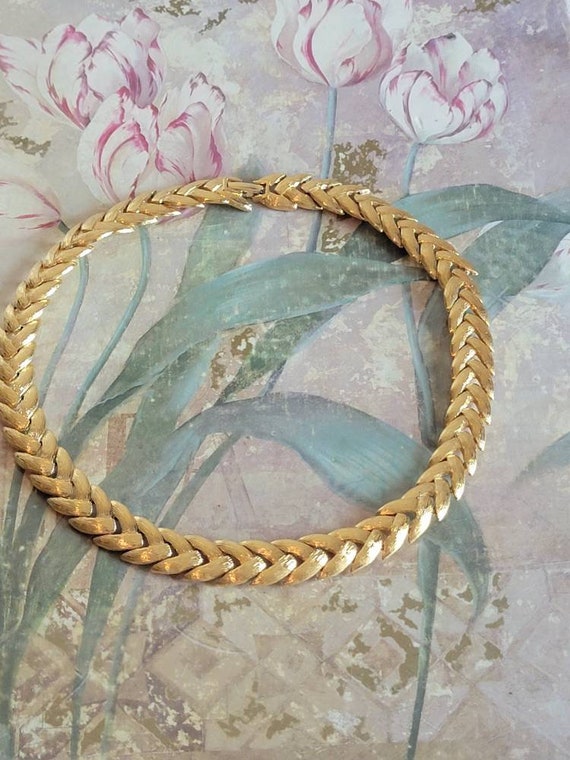 Vintage Napier Gold Tone Metal Hinged Collar Neck… - image 5