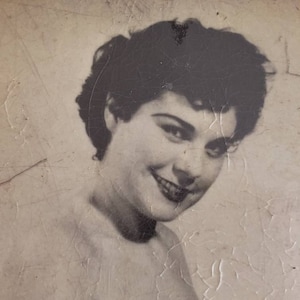 Vintage MATURE Nude Woman on a Pocket Mirror Rectangular Black and