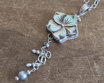 Vintage Sterling Silver Mother of Pearl Flower Pendant Necklace with Freshwater Pearls (925)
