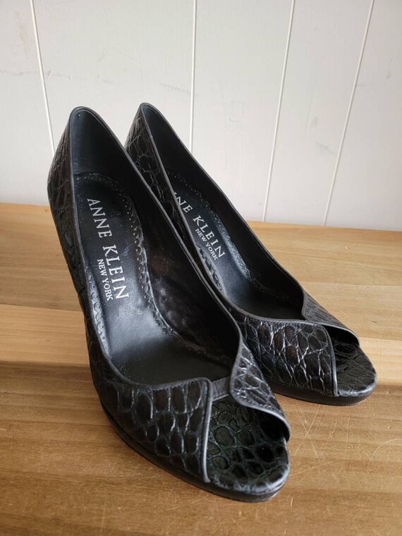 Vintage Anne Klein Black Leather Faux Alligator Print Peep Toe Heels Size 9  M - Etsy