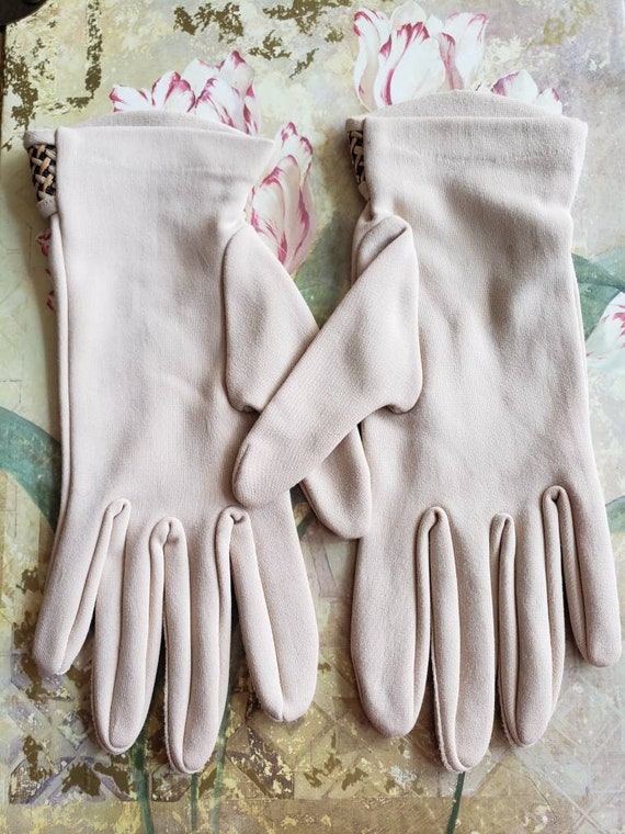 Vintage Beige Gloves Ladies Retro Woven Straw Mes… - image 5