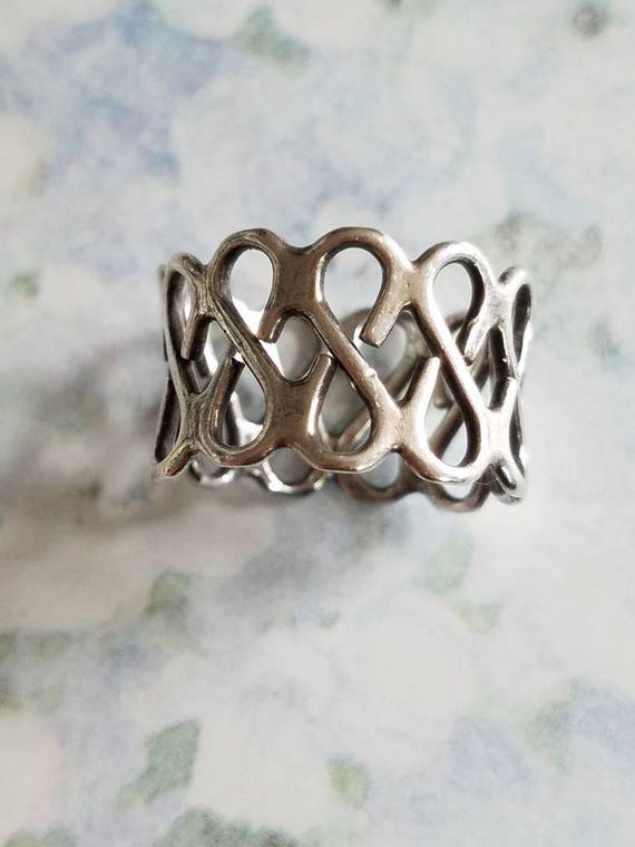 Vintage Sterling Silver Repeating Pattern Ring 92… - image 9
