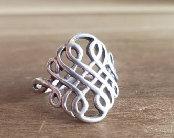 Vintage Sterling Silver Celtic Keltic Knot Band Ring 1990s 925 Women Irish Wiccan Pagan Size 6.75