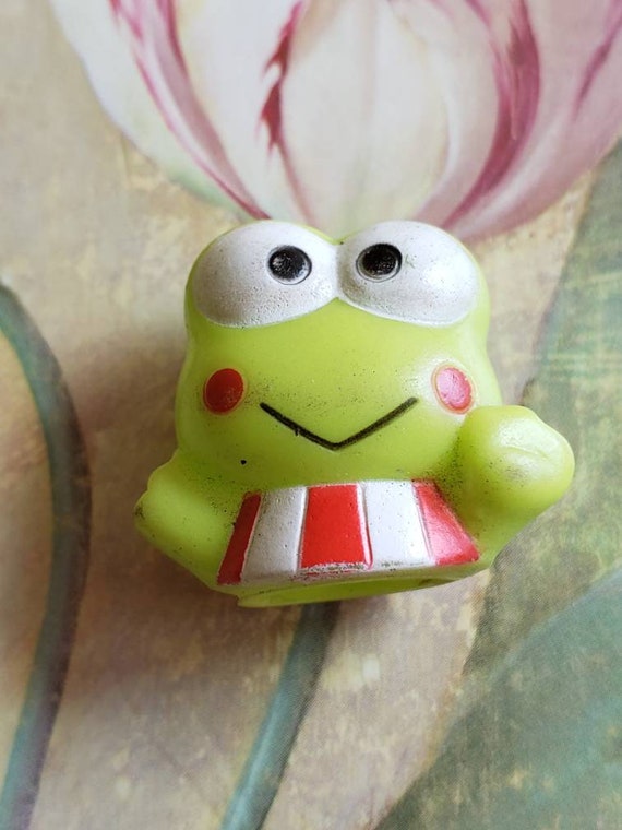 Cute baby frog with a sanrio twist