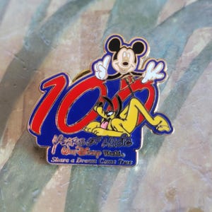 WALT Disney 100 years of Dreams ピンズまとめ売り s-l400.jpg