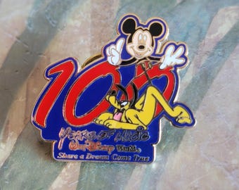 Vintage Disney Pin: 100 Years of Magic, Mickey and Pluto, 2002
