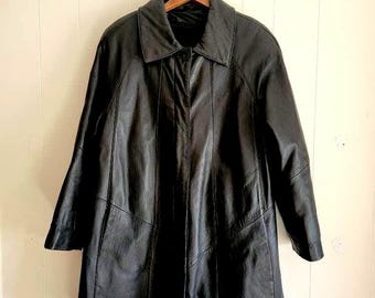70s Black Leather Coat Women / Oversized Trapeze Coat / Womens