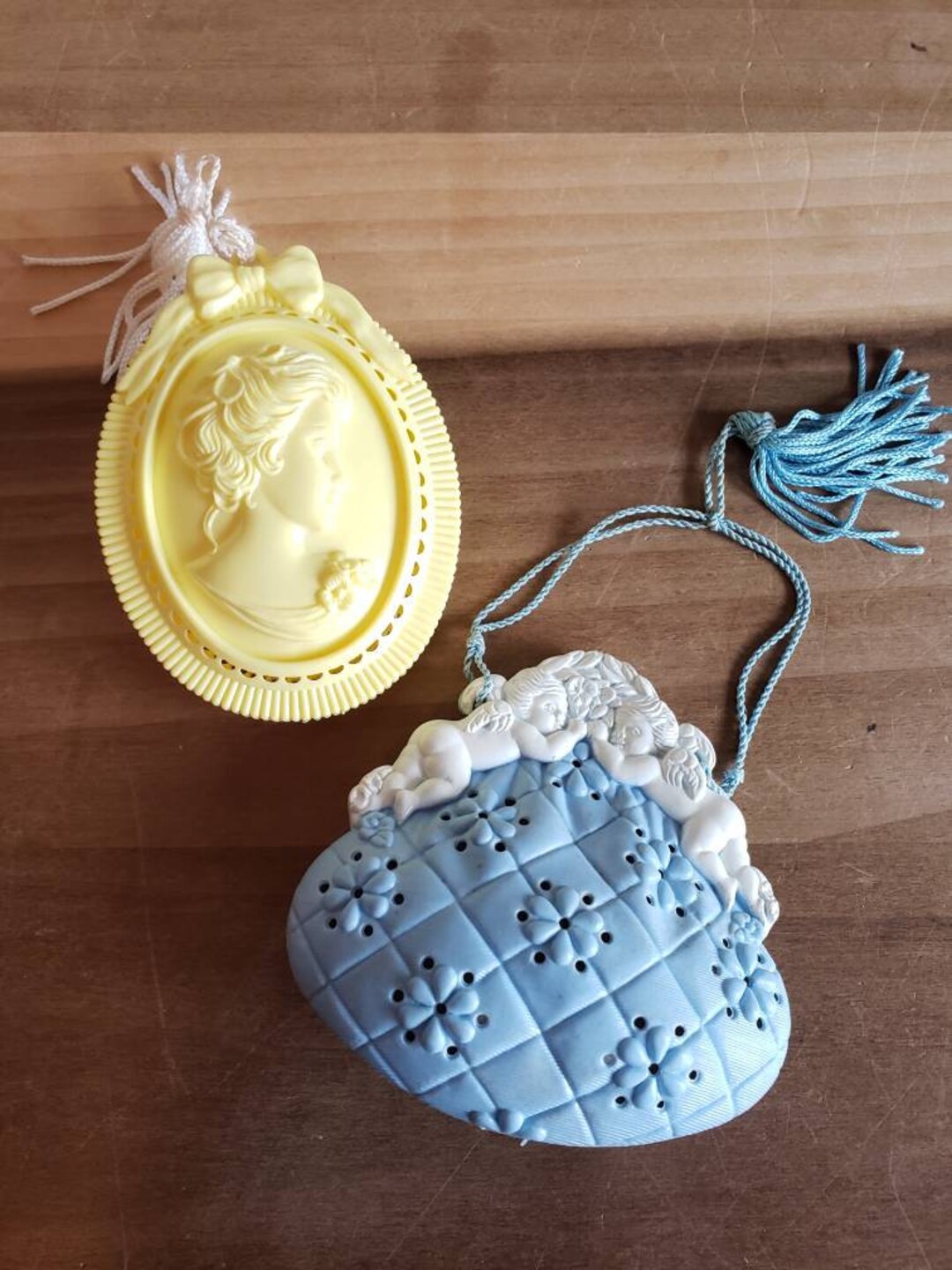 Vintage Lot of 2 Avon Potpourri Holder Yellow Cameo With off White