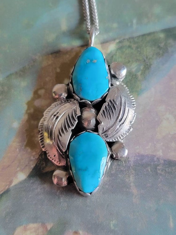 Hand Tooled Vintage Native American Navajo Sterling Silver Hogan Necklace Hand Tooled Vintage Native American Navajo Sterling Silver Hogan Necklace