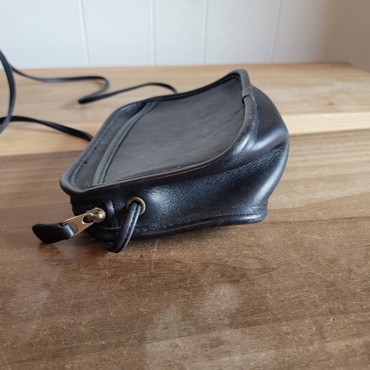 バッグ Old Coach Mini Boston Bag Black Leather il_fullxfull.4867300326_bluf.jpg