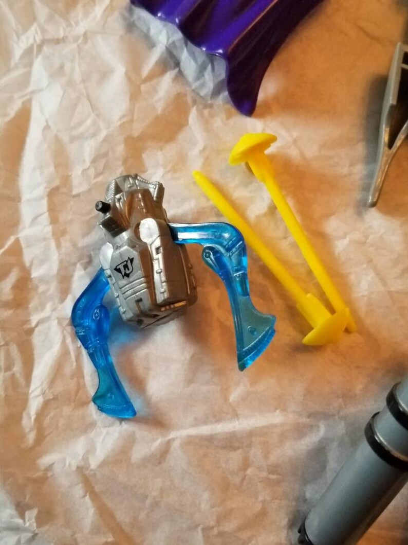 Vintage Lot of 36 Pieces Superman Batman Accessories Weapons Armor Missles Cape Total Justice