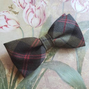 Vintage Shades of Olive Green Clip on Bow Tie Bowtie 1950s or 1960s Made in England Wool Plaid