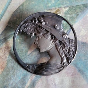 Vintage Sterling Silver Woman's Profile Brooch Pin Or Pendant