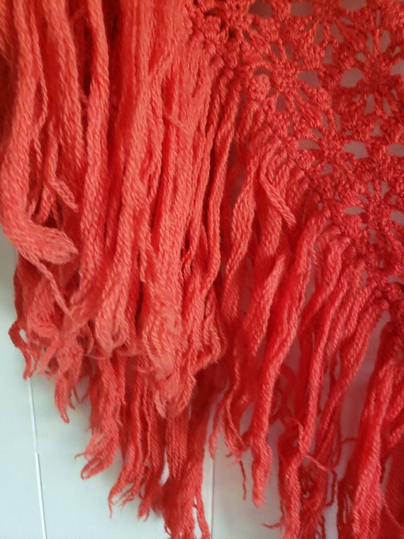 Vintage Hand Made Orange Red Fringed Shawl 1960s … - image 3