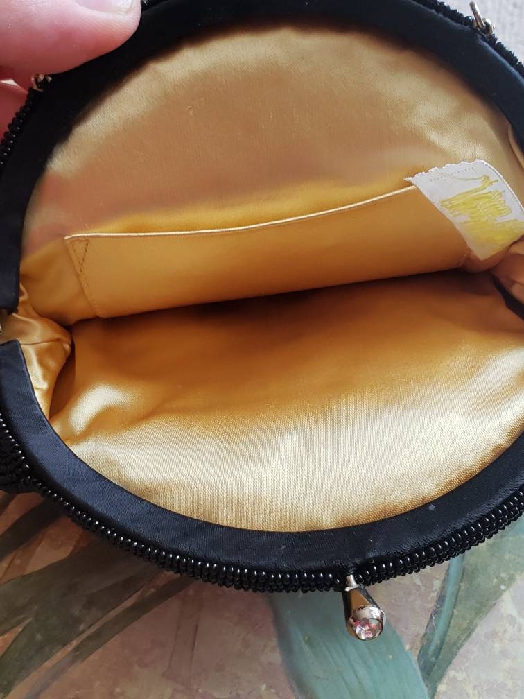 La Regale Italian Beaded Evening Bag, Japan Auction